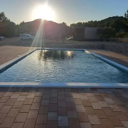 Relaxing Mobile Maestral - Beach, Private Jacuzzi, Pool Access * Drage