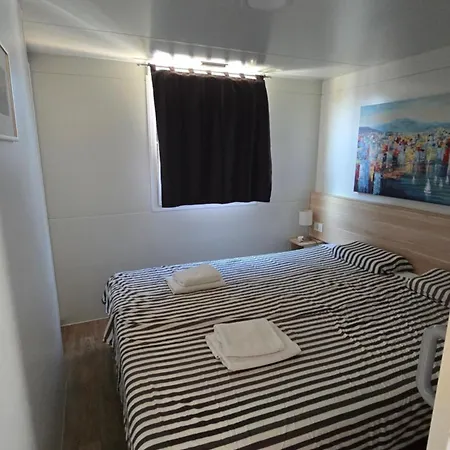 Relaxing Mobile Maestral - Beach, Private Jacuzzi, Pool Access Drage