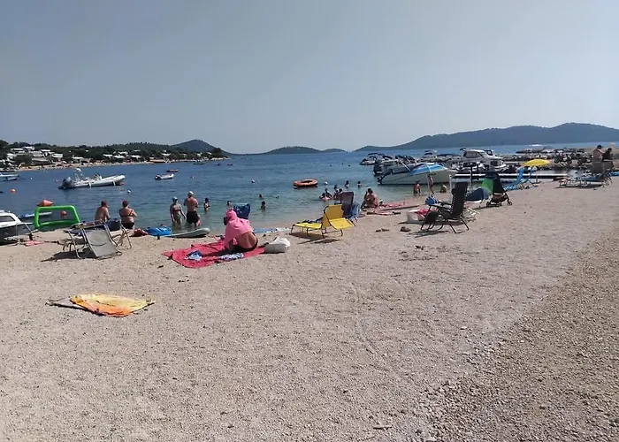 Relaxing Mobile Maestral - Beach, Private Jacuzzi, Pool Access