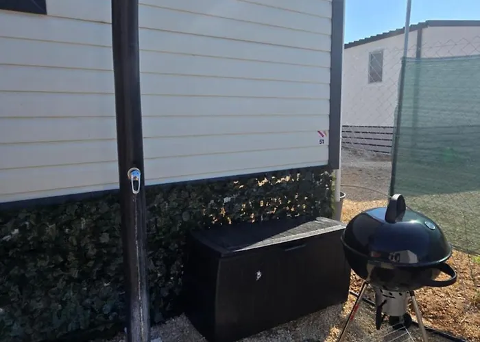 Parque de Campismo Relaxing Mobile Maestral - Beach, Private Jacuzzi, Pool Access Drage