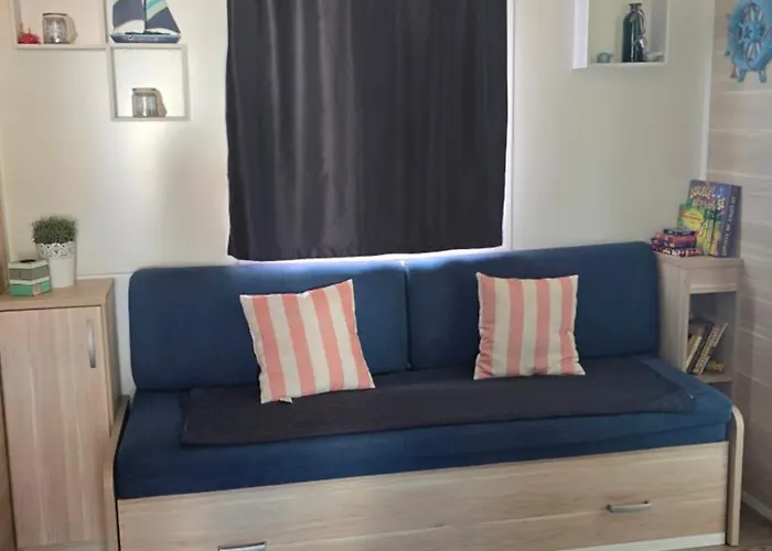 Relaxing Mobile Maestral - Beach, Private Jacuzzi, Pool Access *